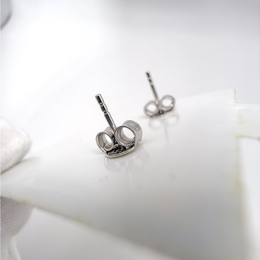 .925 Sterling Silver Clover Style Cz Post Earrings - Picture 9 of 14
